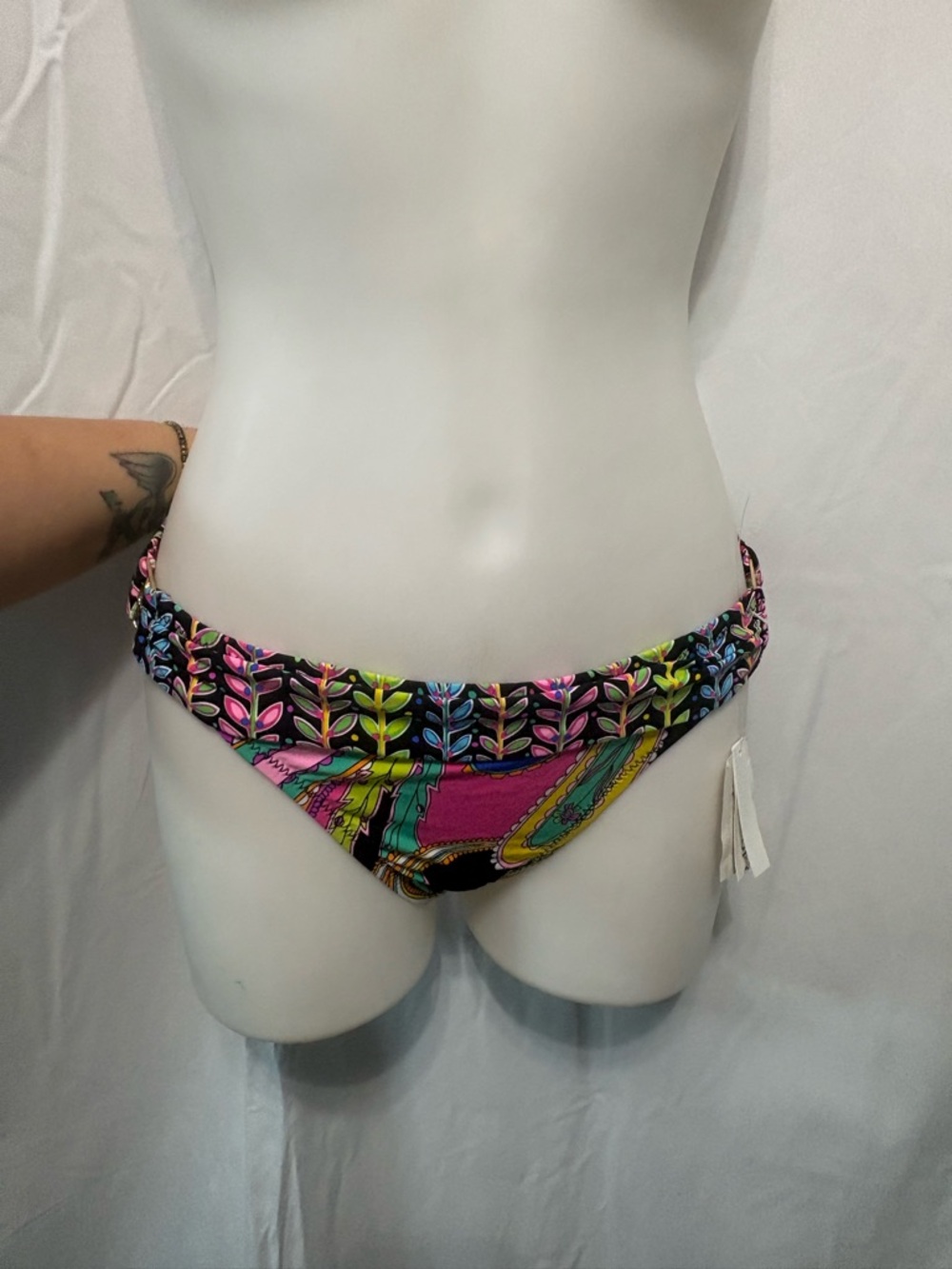 Trina Turk Hot Pink Multicolor Leaf-Print Bikini Bottom